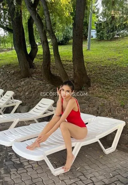 Escort Ennis Clara — 1