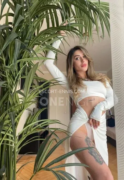 Escort Ennis Isabel — 1