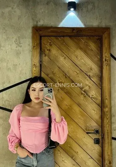 Escort Ennis Dakota — 9